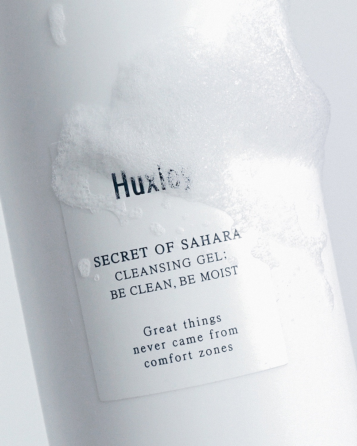 Huxley Be Clean, Be Moist Cleansing Gel_Low pH, Balancing, Foaming Cleanser