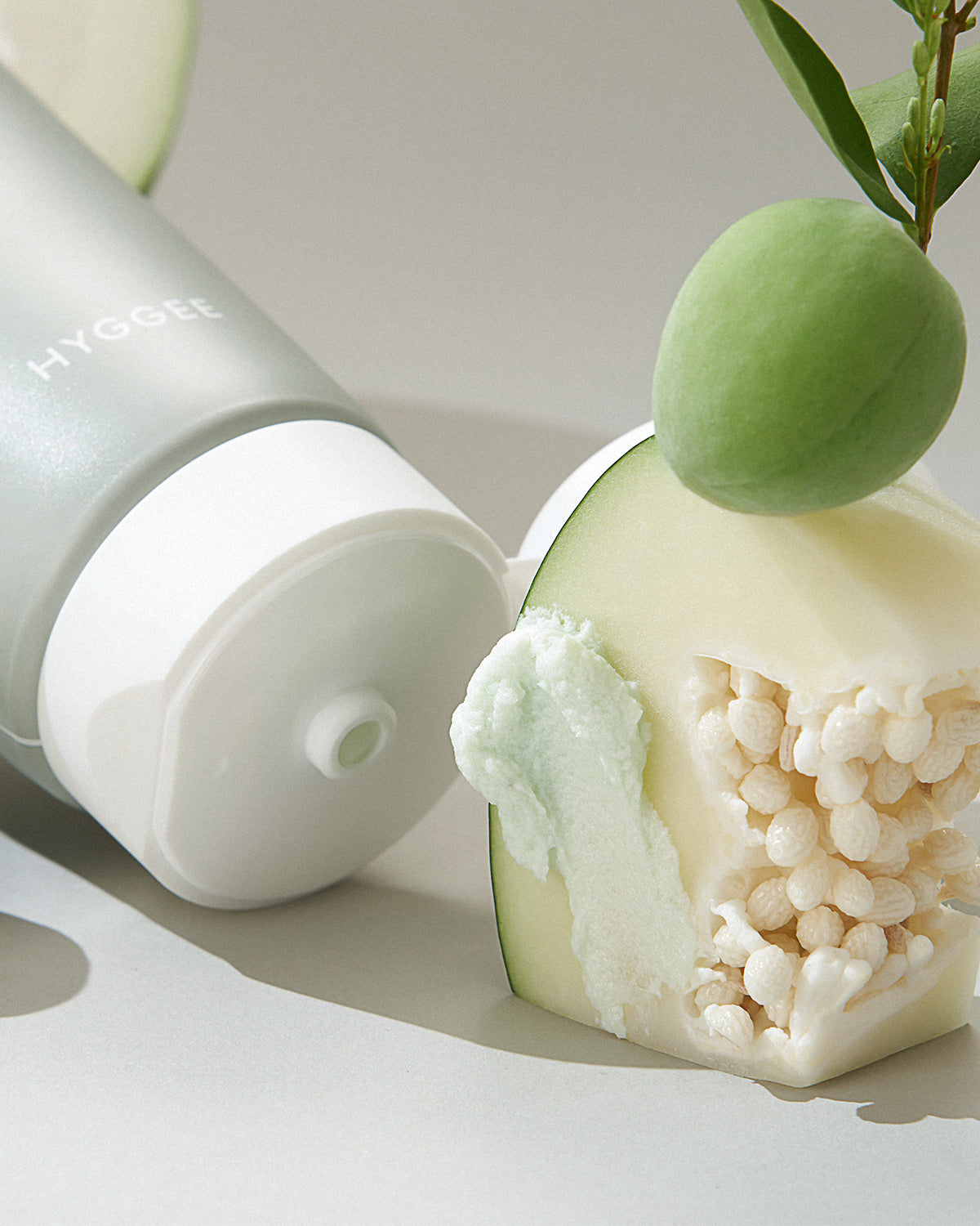 Hyggee Soft Reset Green Cleansing Foam_Gentle and Refreshing Cleansing Foam with Green Superfoods and Tea Tree
