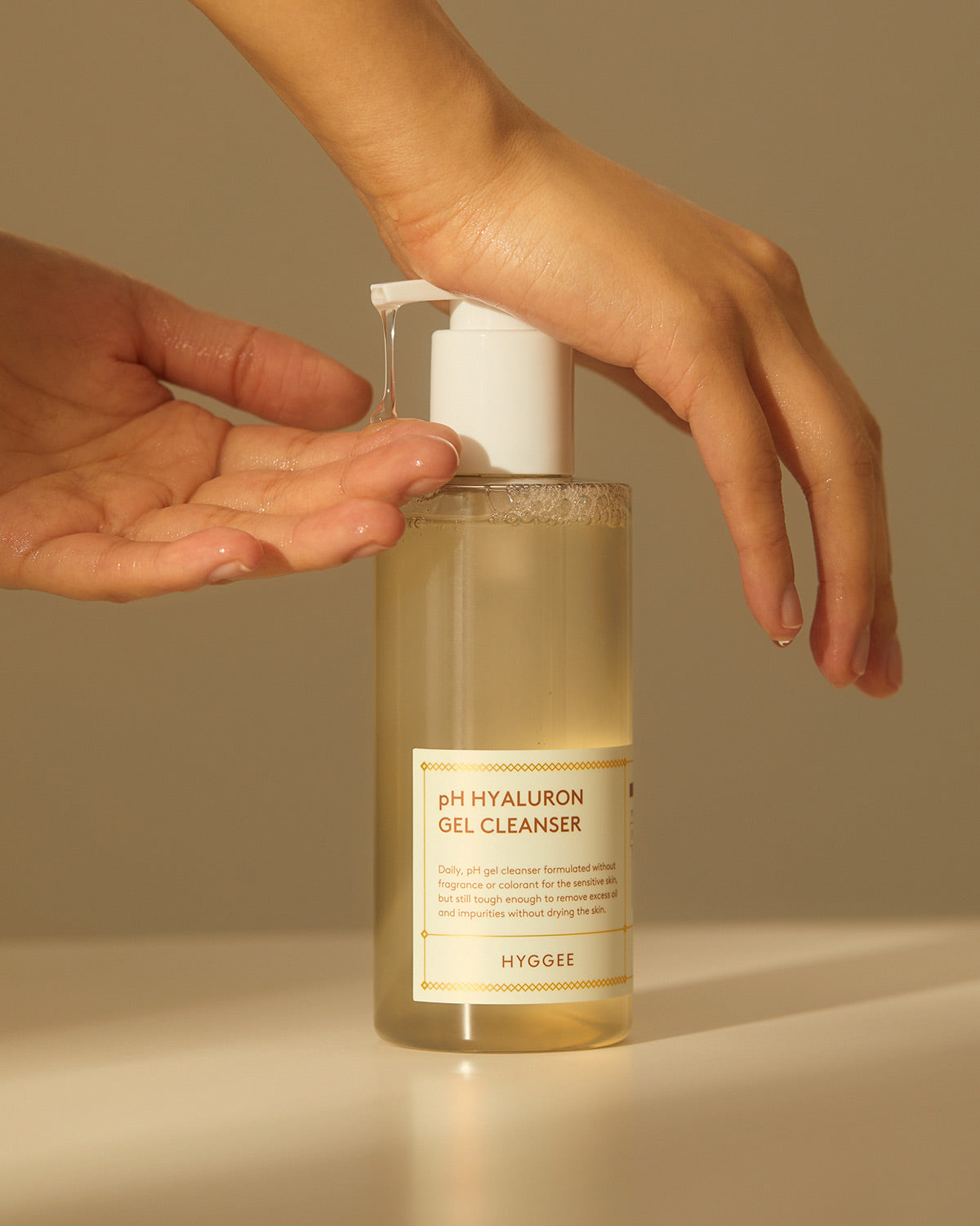 Hyggee pH Hyaluron Gel Cleanser_Hydrating and Gentle Gel Cleanser with 8 Layers of Hyaluronic Acid