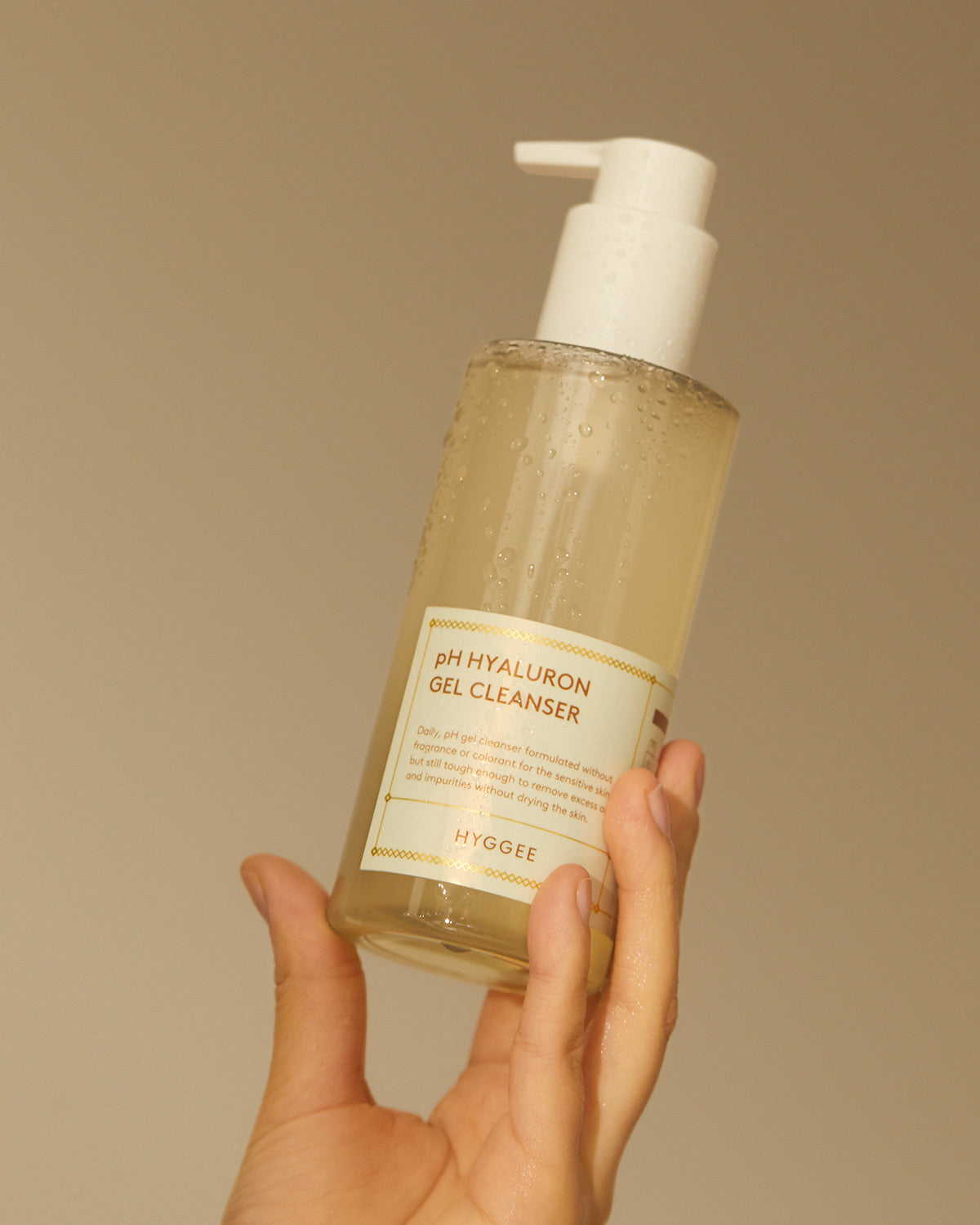Hyggee pH Hyaluron Gel Cleanser_Hydrating and Gentle Gel Cleanser with 8 Layers of Hyaluronic Acid