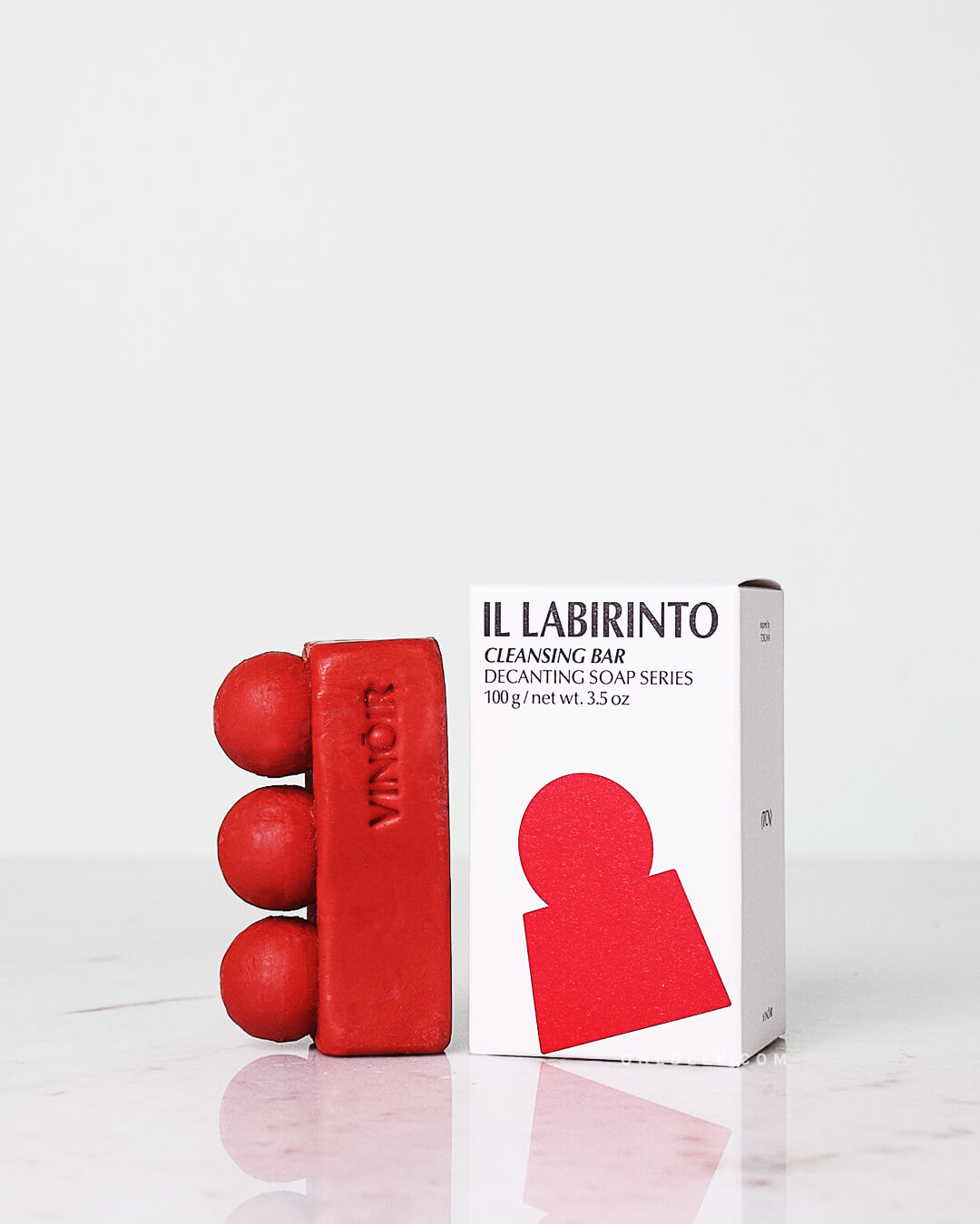 Vinoir Il Labirinto black cleansing bar with elegant packaging on plain background