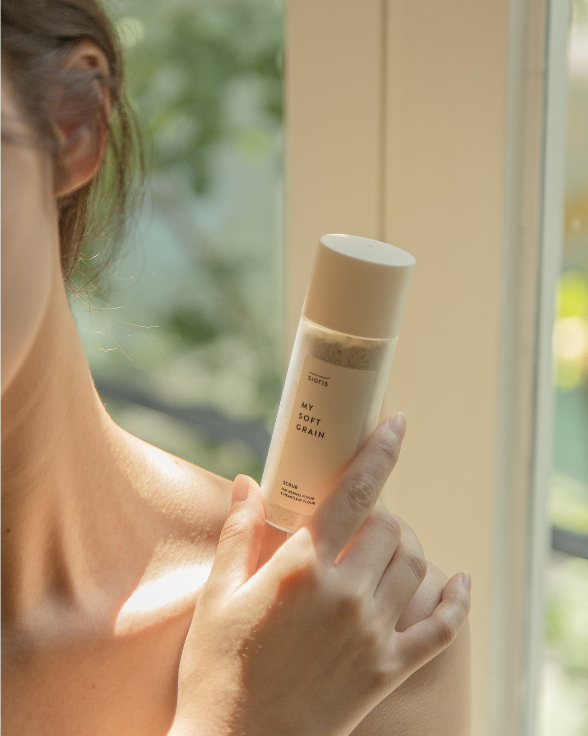 Sioris My Soft Grain Scrub 100% natural oatmeal exfoliator for hydration and sebum control