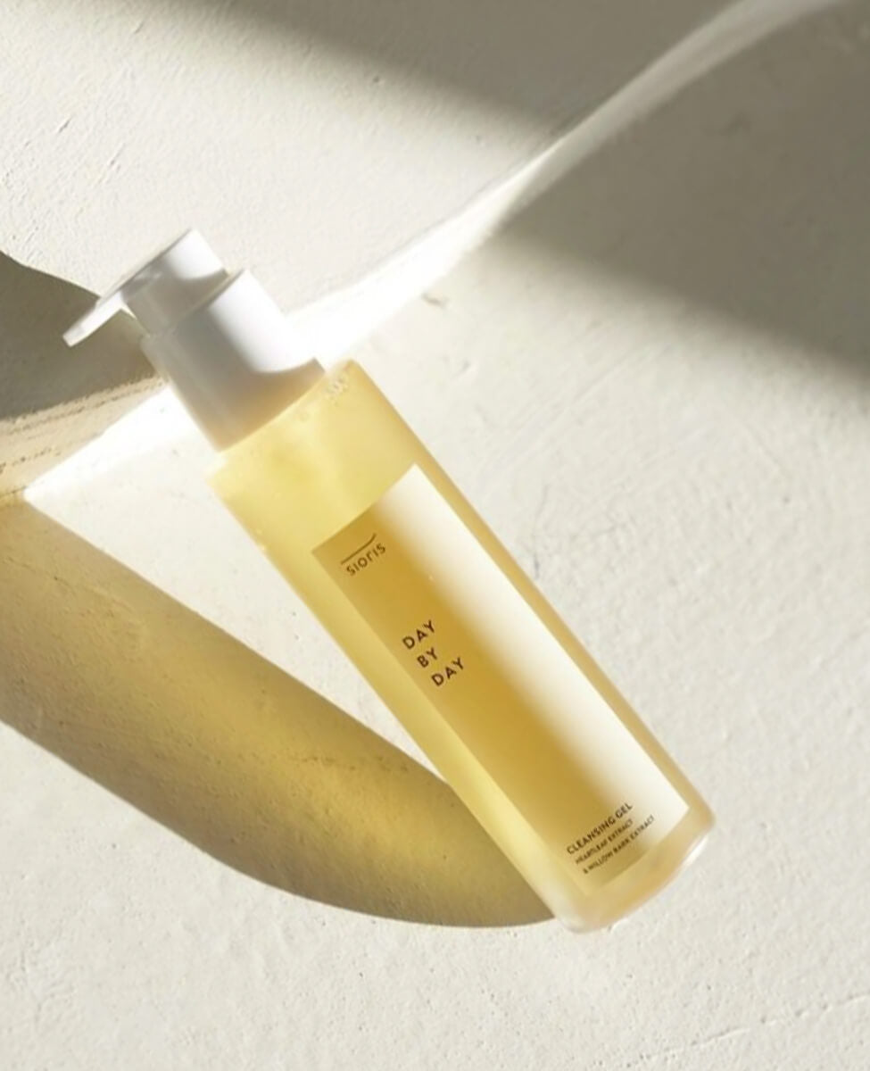 Sioris Day By Day Cleansing Gel vegan plant-based cleanser for balanced skin