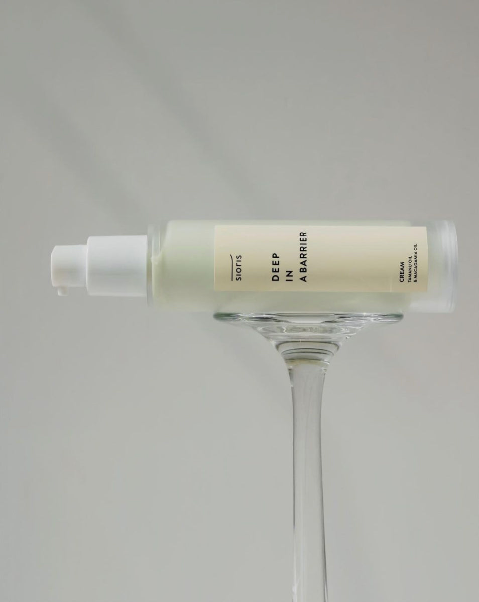 Sioris Deep In A Barrier Cream moisturizer for rejuvenating and strengthening skin barrier