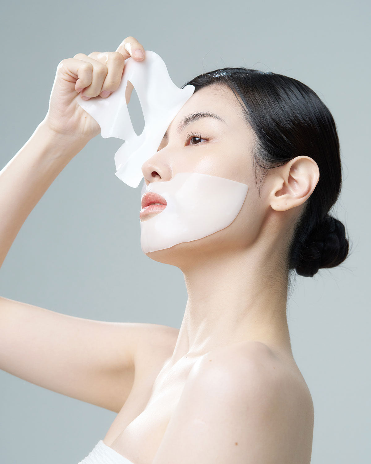 Equlib Eau Briller Gel Masque_Brightening Hydrogel Mask for a Radiant Complexion