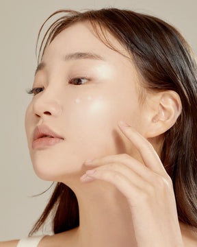 Hyggee All-In-One Essence_Nourishing and Hydrating Essence with Goat Milk Extract and Probiotics