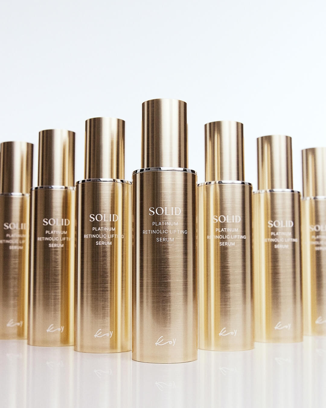 Step-by-step instructions on how to use and apply Koy Solid Platinum Retinolic Lifting Serum.