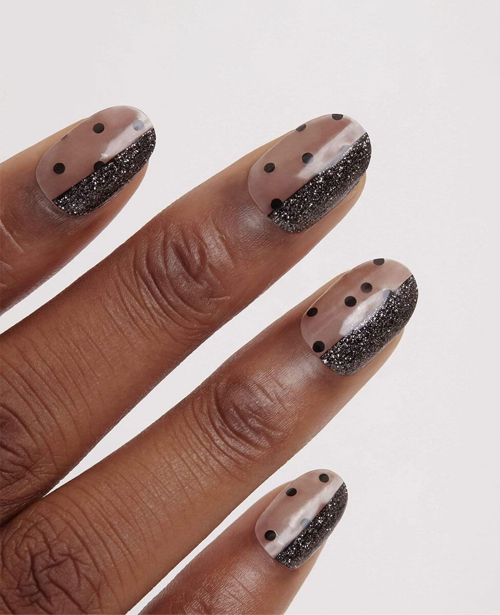 PiggieLuv: Galaxy nails with Kiss nail art kit